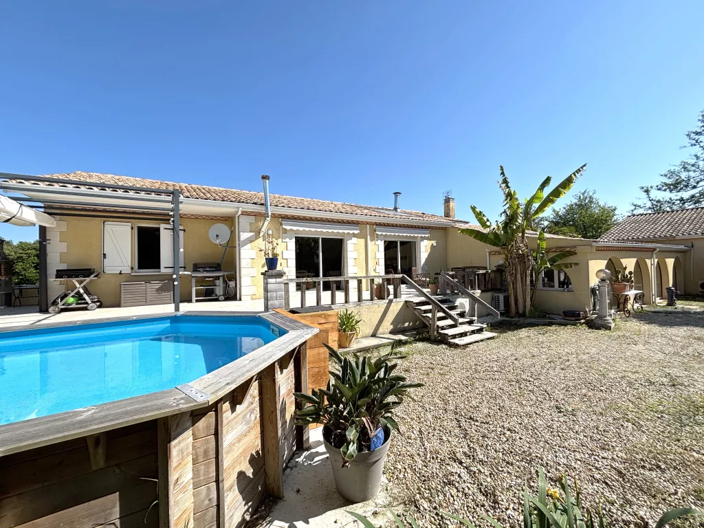 Propriété d’exception sur plus d’un hectare de terrain