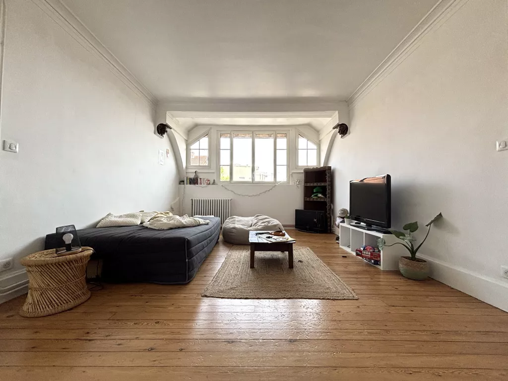 Appartement ancien dans une petite copropriété