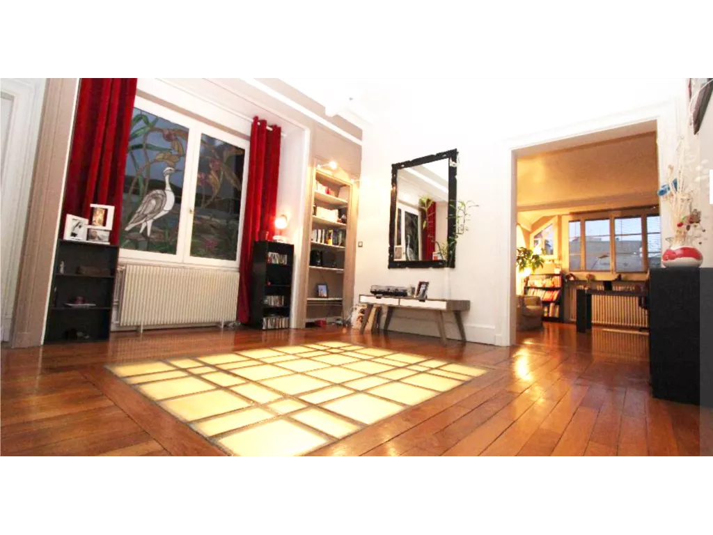 Appartement ancien dans une petite copropriété