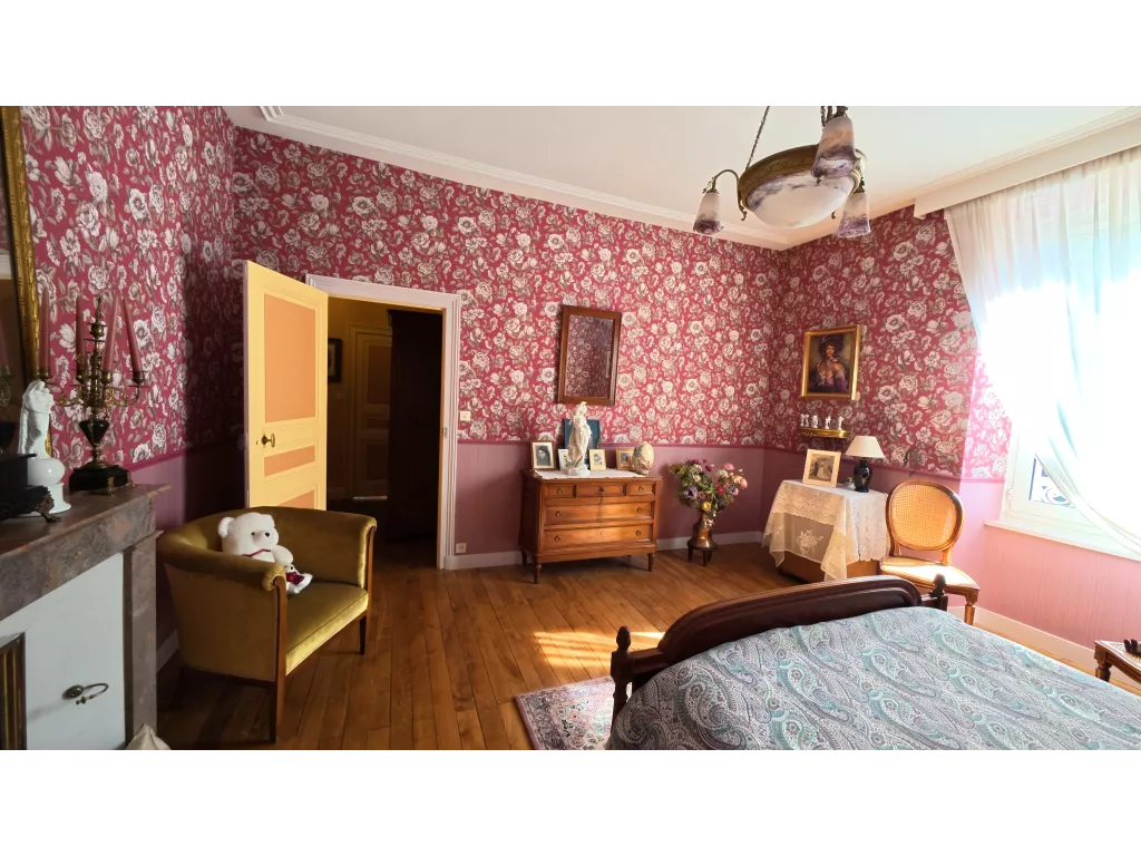 Maison de maître sur plus de 5 hectares