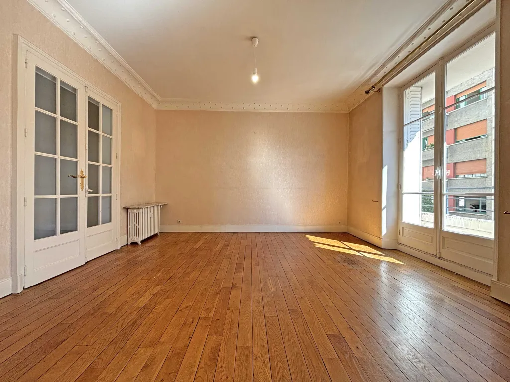 Appartement en hyper centre avec ascenseur
